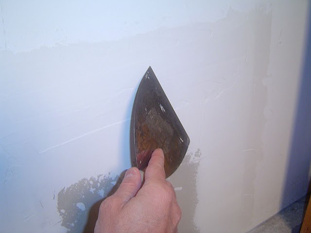 Wallboard Knife