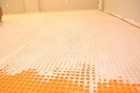 Uncoupling membrane for tiling floors