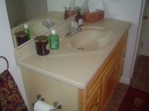 Bathroom remodeling guide for ensuring your bathroom remodeling project doesn't go over budget and schedule.