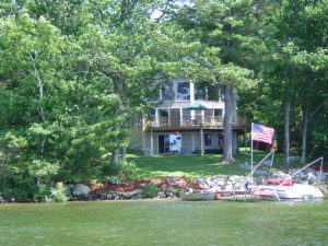 Here is a vacation home on the shores of Lake Winnipesaukee in Moultonborough, New Hampshire