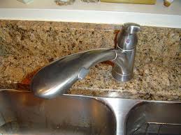 How to Remove a Kitchen Faucet